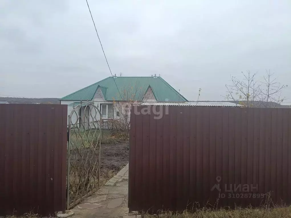 Дом в Белгородская область, Вейделевский район, пос. Викторополь ул. ... - Фото 0