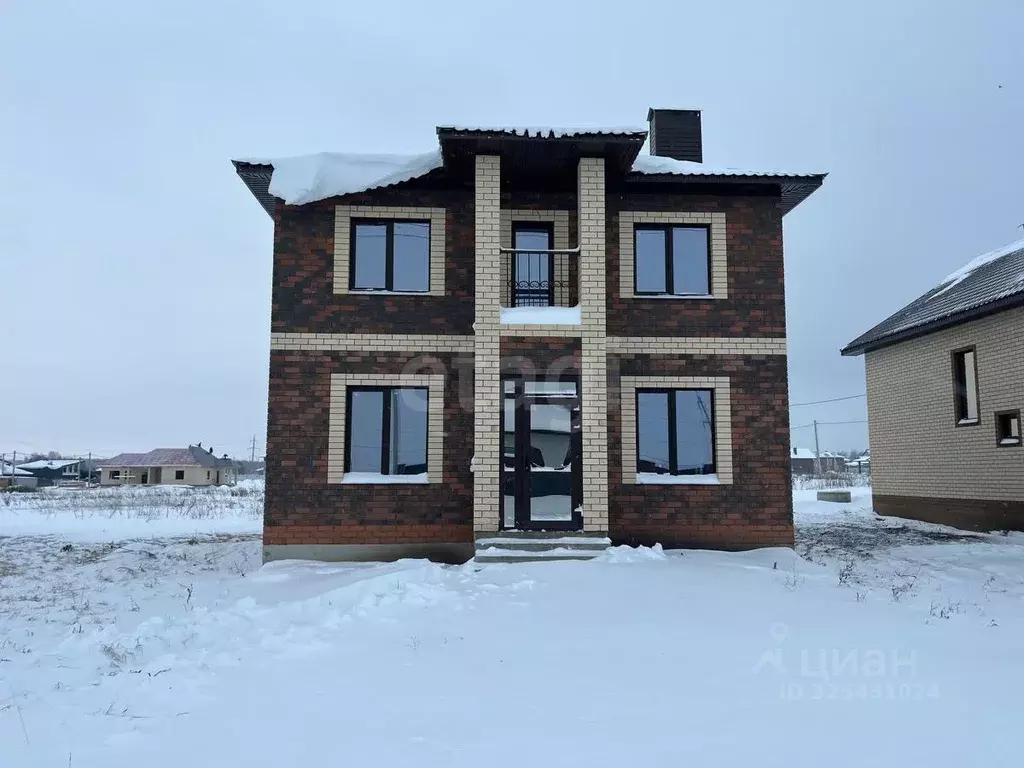 Дом в Башкортостан, Уфимский район, Русско-Юрмашский сельсовет, д. ... - Фото 1