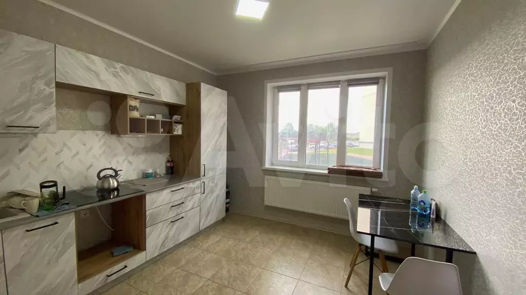 2-к. квартира, 65 м, 1/9 эт. - Фото 0