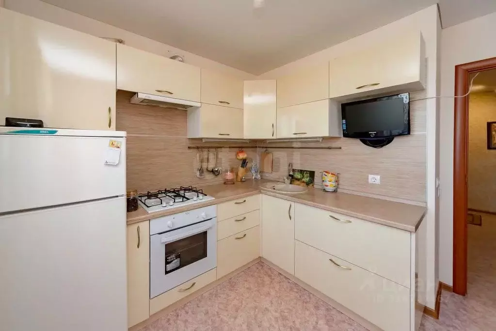 2-к кв. Ярославская область, Ярославль ул. Большая Донская, 15 (56.2 ... - Фото 1