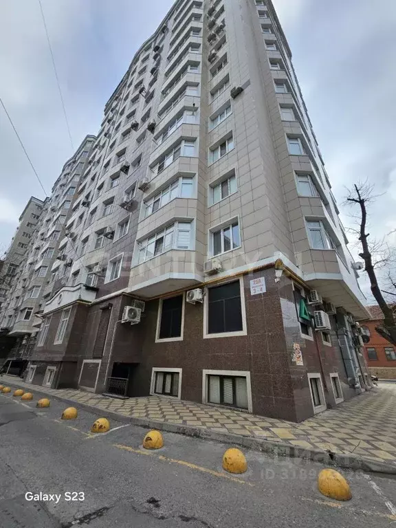 4-к кв. Дагестан, Махачкала ул. Юсупа Акаева, 25 (141.8 м) - Фото 0