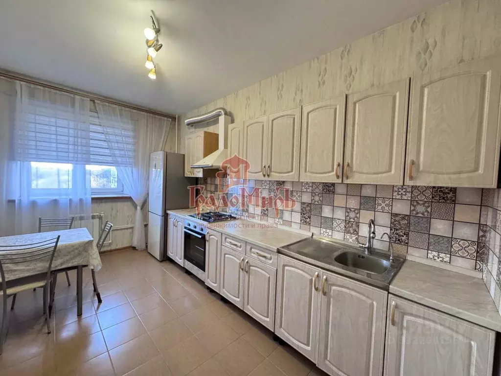 2-к кв. Московская область, Сергиев Посад Кирпичная ул., 31 (67.2 м) - Фото 1