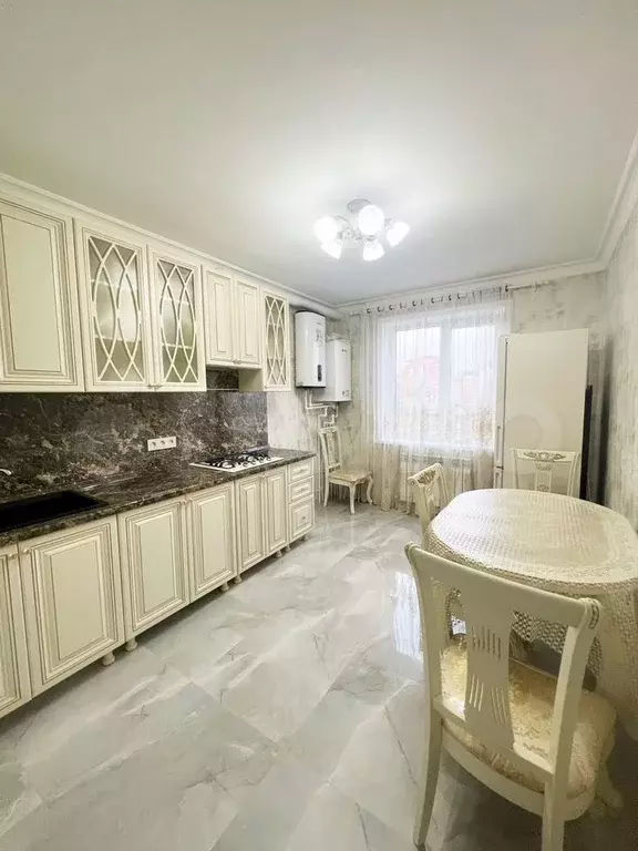 2-к. квартира, 70 м, 5/9 эт. - Фото 1