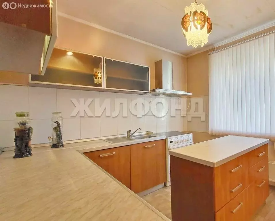 3-комнатная квартира: Новосибирск, Ленинский район, микрорайон ... - Фото 1