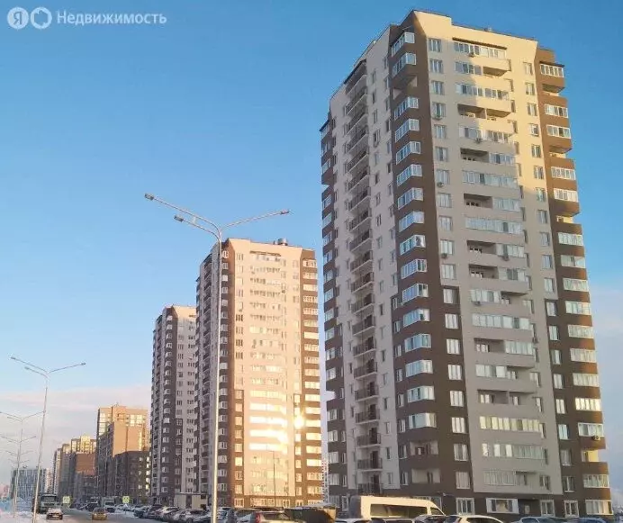 1-комнатная квартира: Тюмень, улица Фармана Салманова, 6 (37 м) - Фото 1