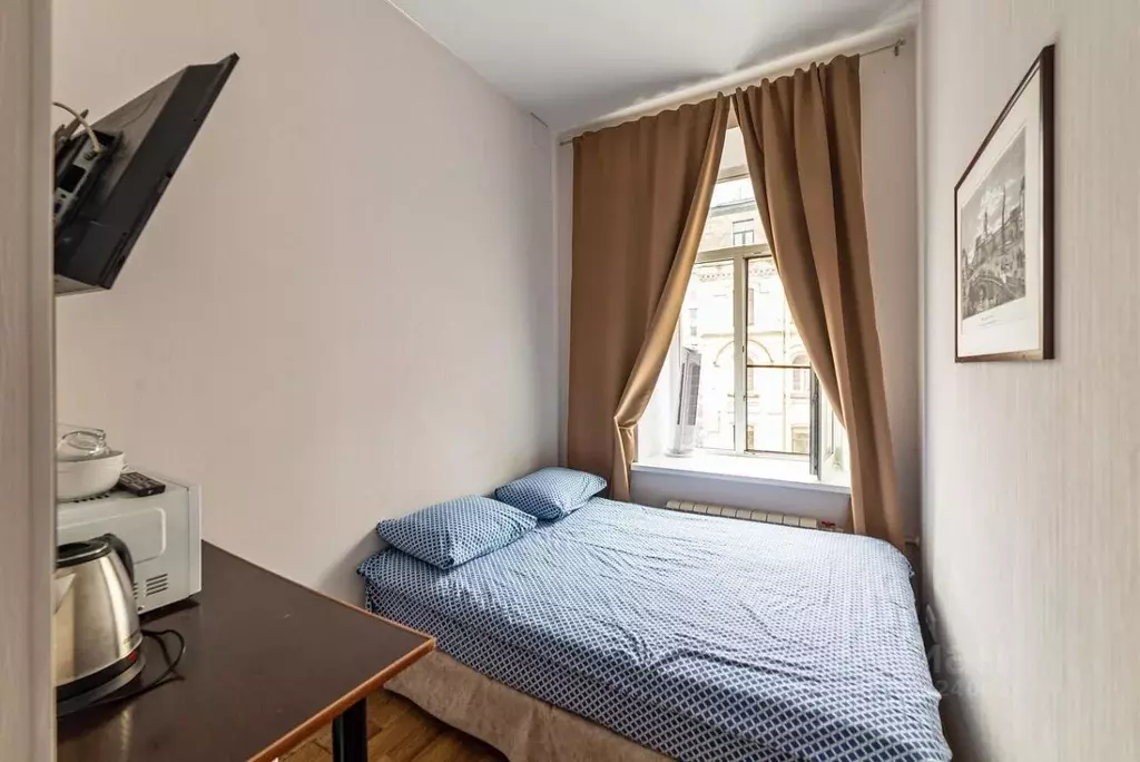 Комната Санкт-Петербург ул. Маяковского, 10 (13.0 м) - Фото 0