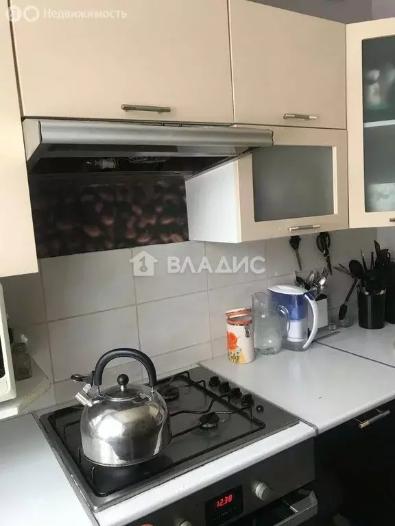 3-комнатная квартира: Сыктывкар, улица Юхнина, 2 (61.5 м) - Фото 2