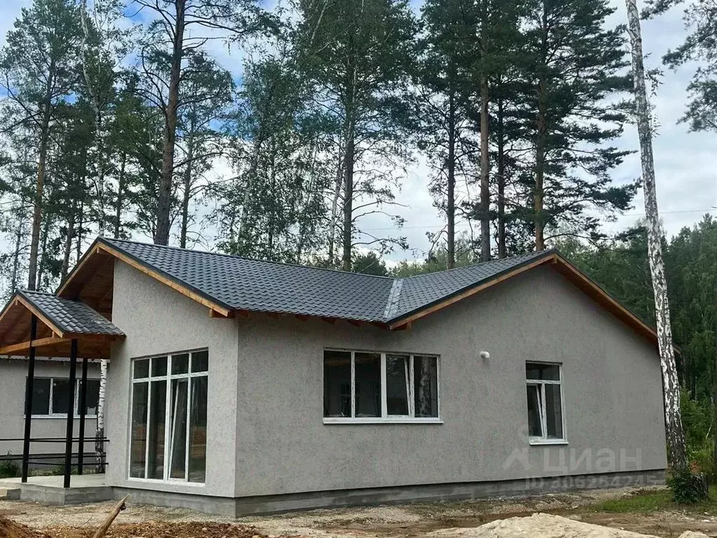 Дом в Свердловская область, Белоярский муниципальный округ, ... - Фото 1