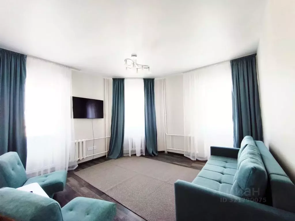 2-к кв. Татарстан, Казань ул. Адоратского, 1а (60.0 м) - Фото 1