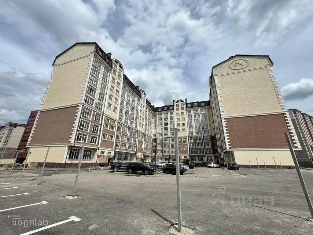 2-к кв. Кабардино-Балкария, Нальчик ул. Тлостанова, 28Б (75.0 м) - Фото 1