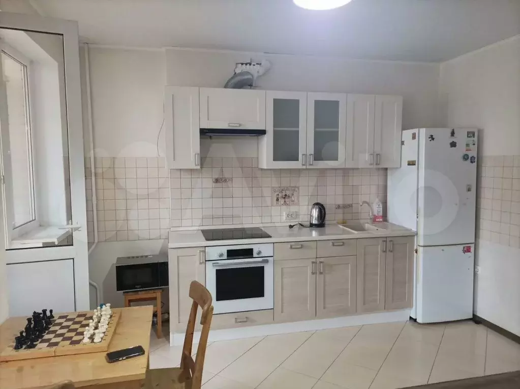 1-к. квартира, 40 м, 9/16 эт. - Фото 0
