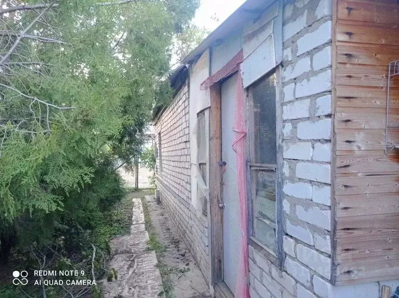 Дом в Волгоградская область, Среднеахтубинский район, Фрунзенское ... - Фото 0
