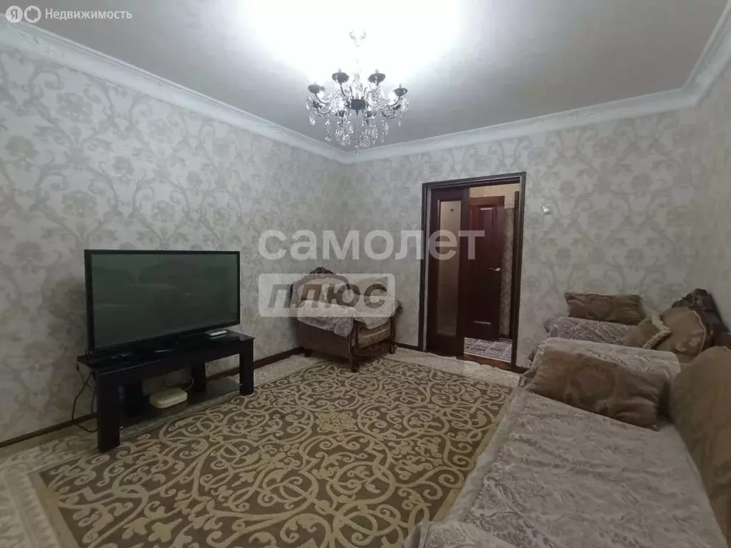 2-комнатная квартира: Грозный, улица Каменщиков, 19 (54 м) - Фото 1