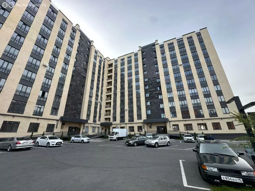 1-комнатная квартира: Владикавказ, улица Зураба Магкаева, 6Б (54 м) - Фото 1