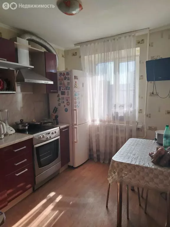 3-комнатная квартира: Ростов-на-Дону, микрорайон Северный, улица ... - Фото 1