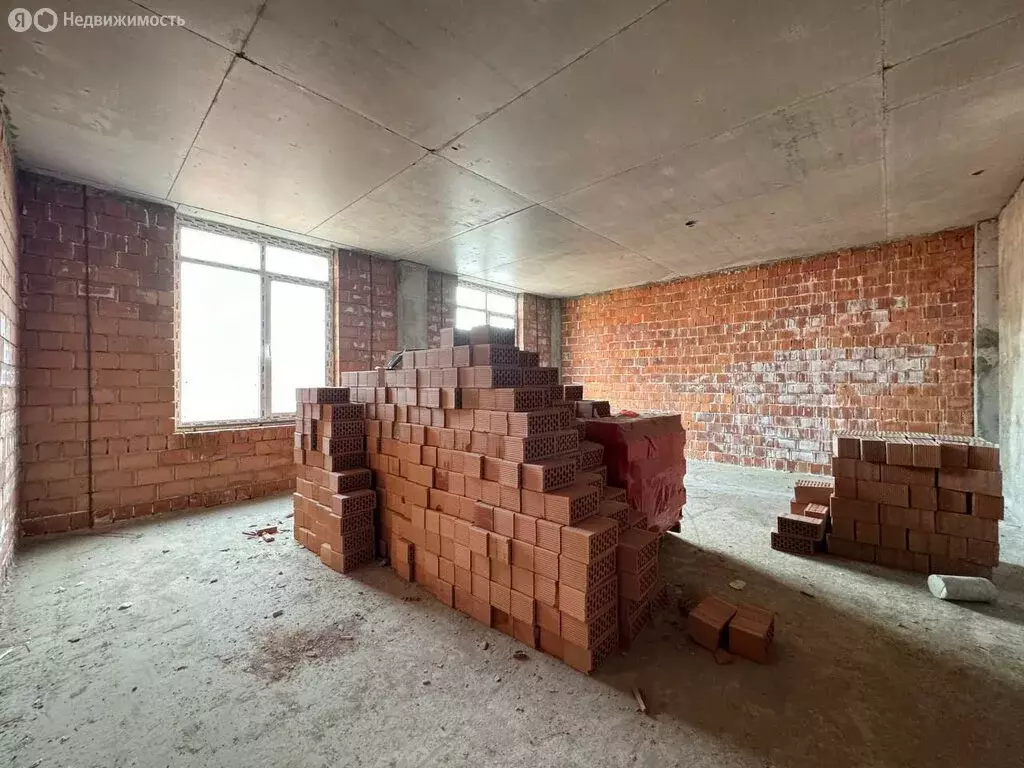 3-комнатная квартира: Нальчик, улица Ахохова, 104 (89 м) - Фото 0