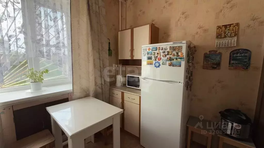 3-к кв. Владимирская область, Ковров ул. Олега Кошевого, 21 (48.7 м) - Фото 1