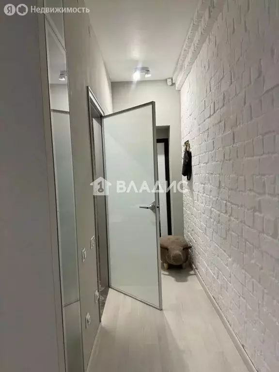 2-комнатная квартира: Иркутск, улица Степана Разина, 9 (51 м) - Фото 1