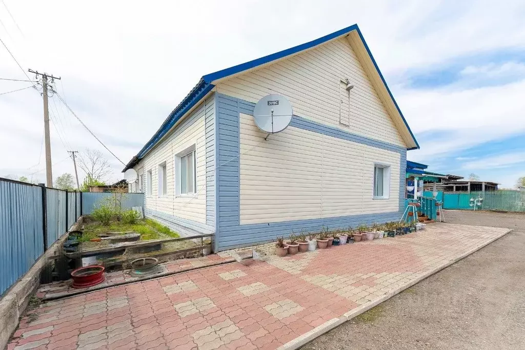 Дом в Хабаровский край, Имени Лазо район, с. Соколовка Молодежная ул., ... - Фото 2