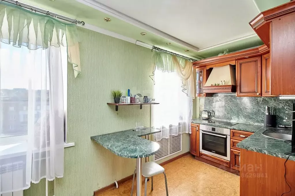 1-к кв. Тюменская область, Тюмень ул. Осипенко, 39 (42.0 м) - Фото 0