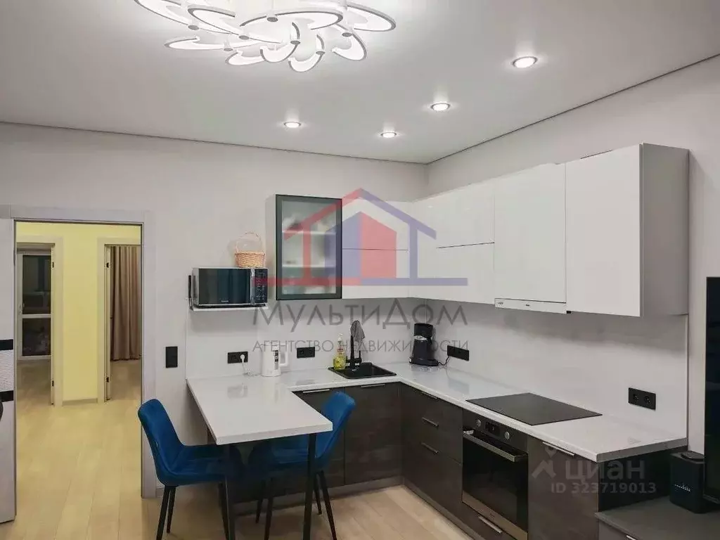 2-к кв. Белгородская область, Старый Оскол Макаренко мкр, 41 (59.9 м) - Фото 1