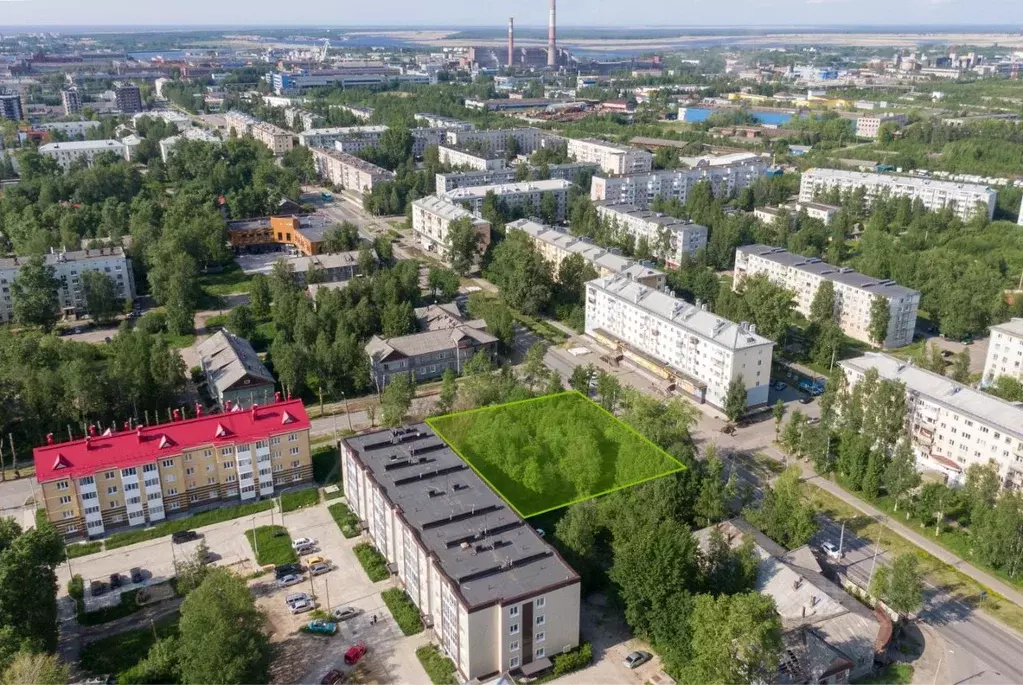 Участок в Архангельская область, Северодвинск Республиканская ул., 9 ... - Фото 1