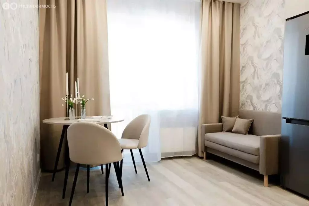 2-комнатная квартира: Томск, улица Ивана Черных, 113А (52 м) - Фото 1