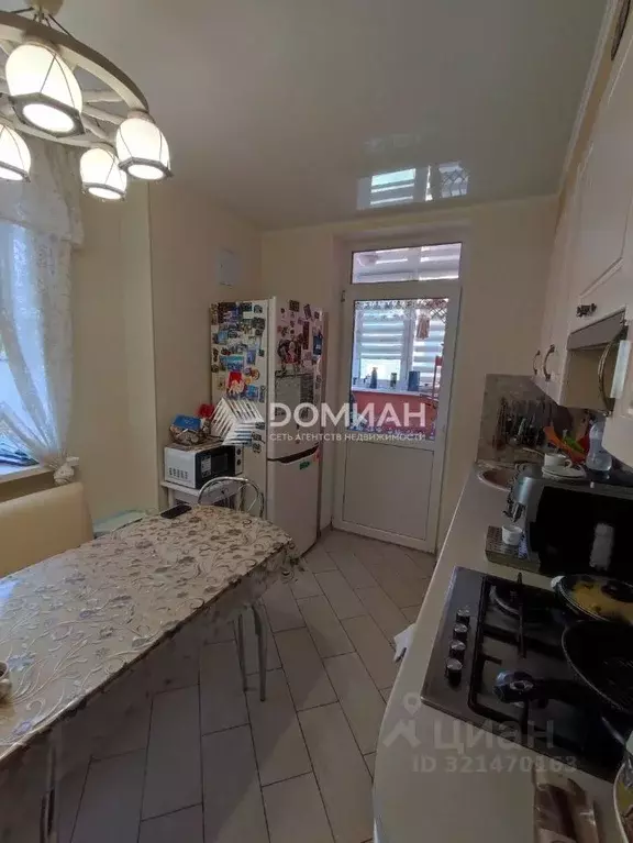 3-к кв. Ростовская область, Новочеркасск Магнитный пер. (70.0 м) - Фото 2