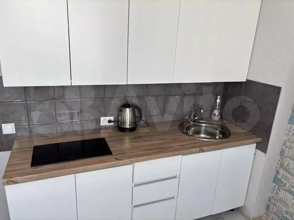 1-к. квартира, 40 м, 9/10 эт. - Фото 0