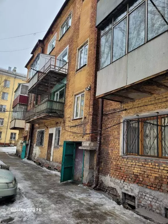 2-к кв. Кемеровская область, Новокузнецк ул. Глинки, 9 (41.5 м) - Фото 1