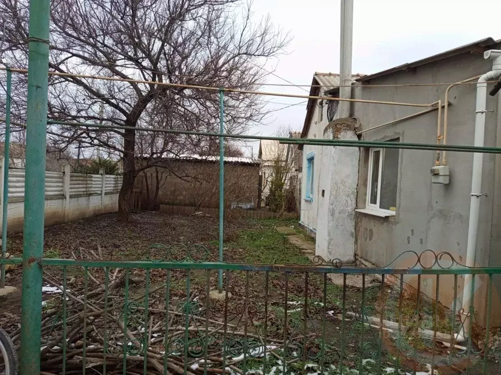 Дом в Крым, Симферопольский район, с. Укромное ул. Октябрьская (75 м) - Фото 1