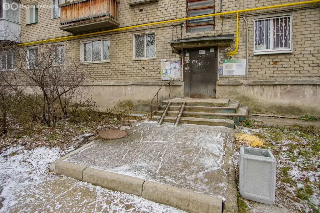 3-комнатная квартира: Екатеринбург, улица 40-летия Комсомола, 3А (41.3 ... - Фото 2