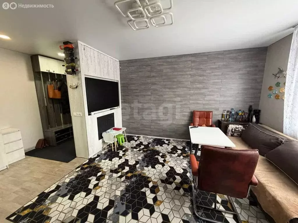 3-комнатная квартира: Челябинск, улица Первой Пятилетки, 14 (82 м) - Фото 1