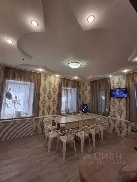 Дом в Челябинская область, Челябинск ул. Попова, 9 (140 м) - Фото 1