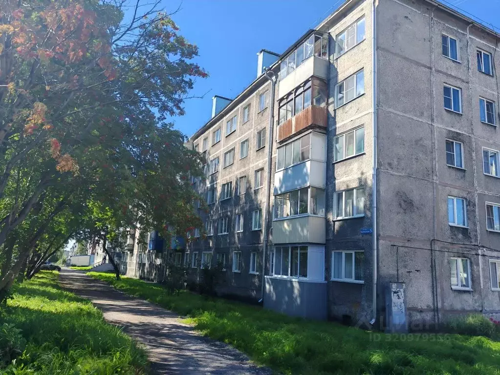 3-к кв. Кемеровская область, Прокопьевск Институтская ул., 5 (59.3 м) - Фото 1