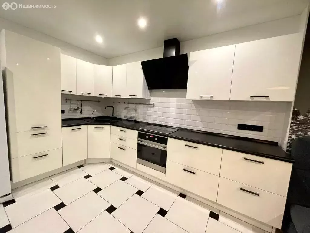 2-комнатная квартира: Саратов, Шелковичная улица, 60/62 (52 м) - Фото 1