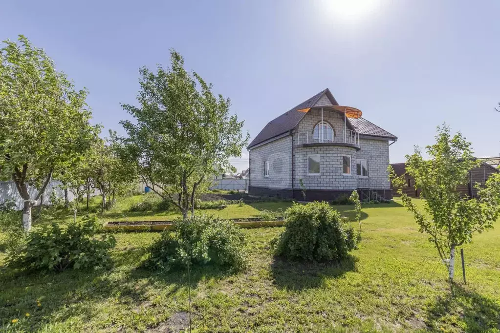 Дом в Тюменская область, Тюмень ул. Ноябрьская (147 м) - Фото 1