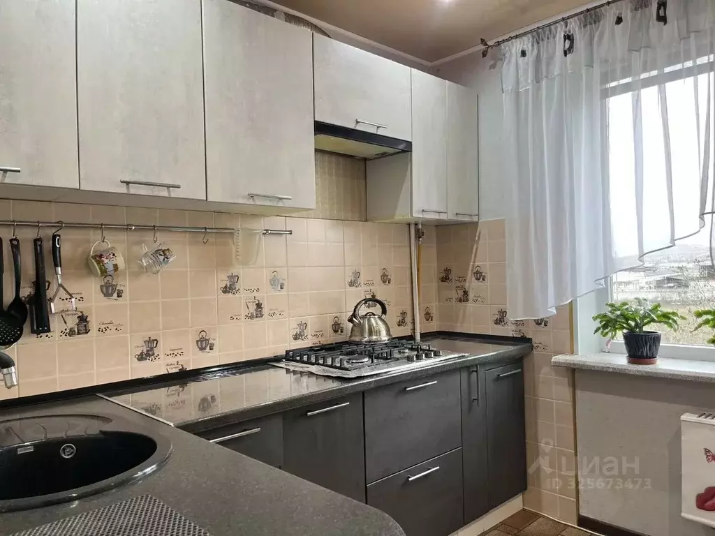 2-к кв. Крым, Керчь ш. Индустриальное, 7К1 (52.0 м) - Фото 1