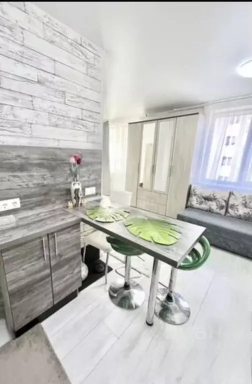 1-к кв. Волгоградская область, Волгоград ул. Быстрова, 98 (30.0 м) - Фото 1