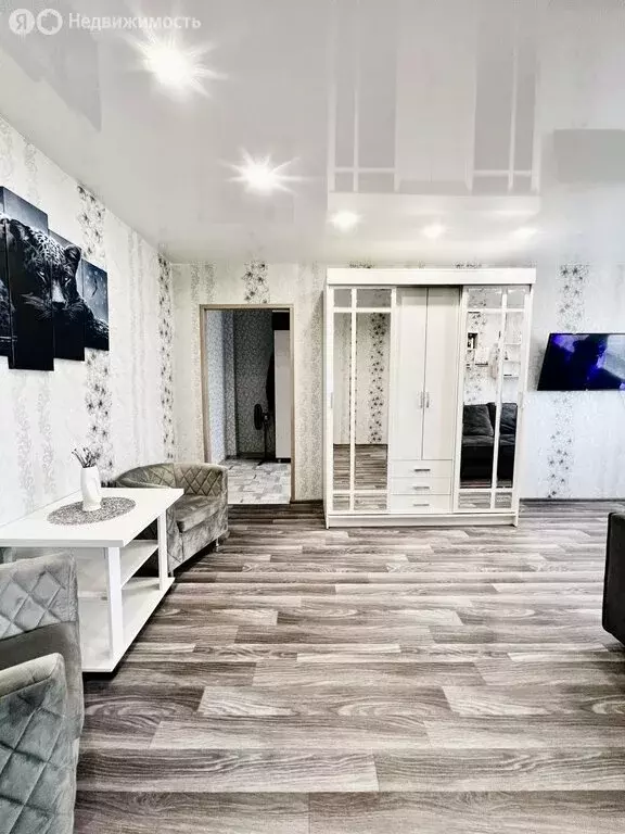 2-комнатная квартира: Осинники, Вокзальная улица, 5 (44 м) - Фото 0