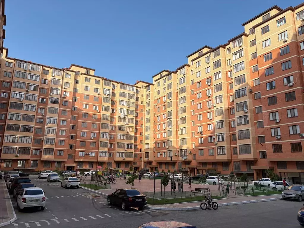 2-к. квартира, 65 м, 9/10 эт. - Фото 0