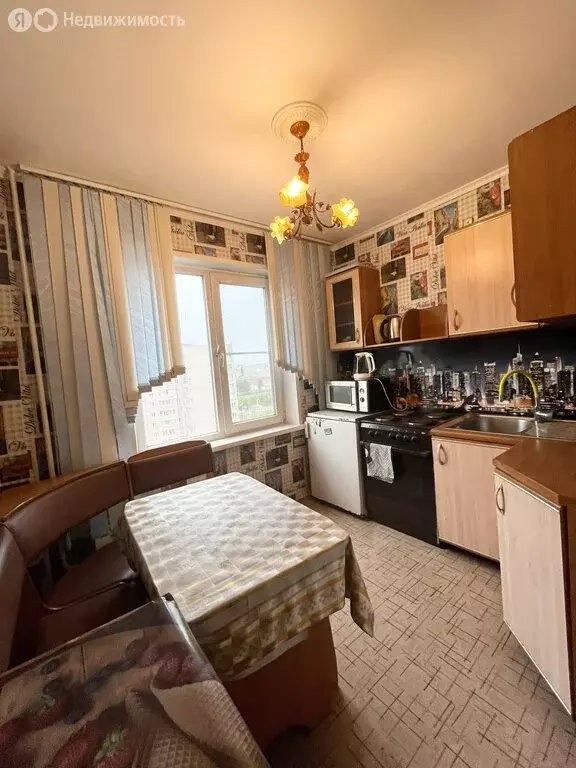 3-комнатная квартира: Красноярск, улица Яковлева, 1 (54.4 м) - Фото 1