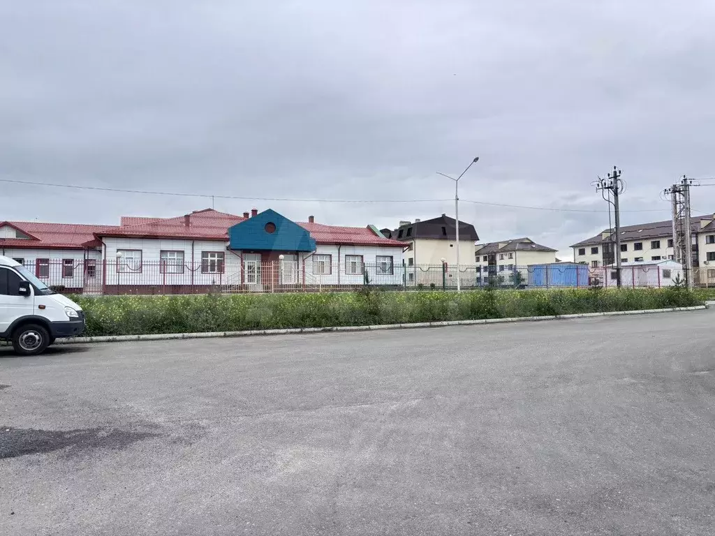 3-к. квартира, 95 м, 1/3 эт. - Фото 1