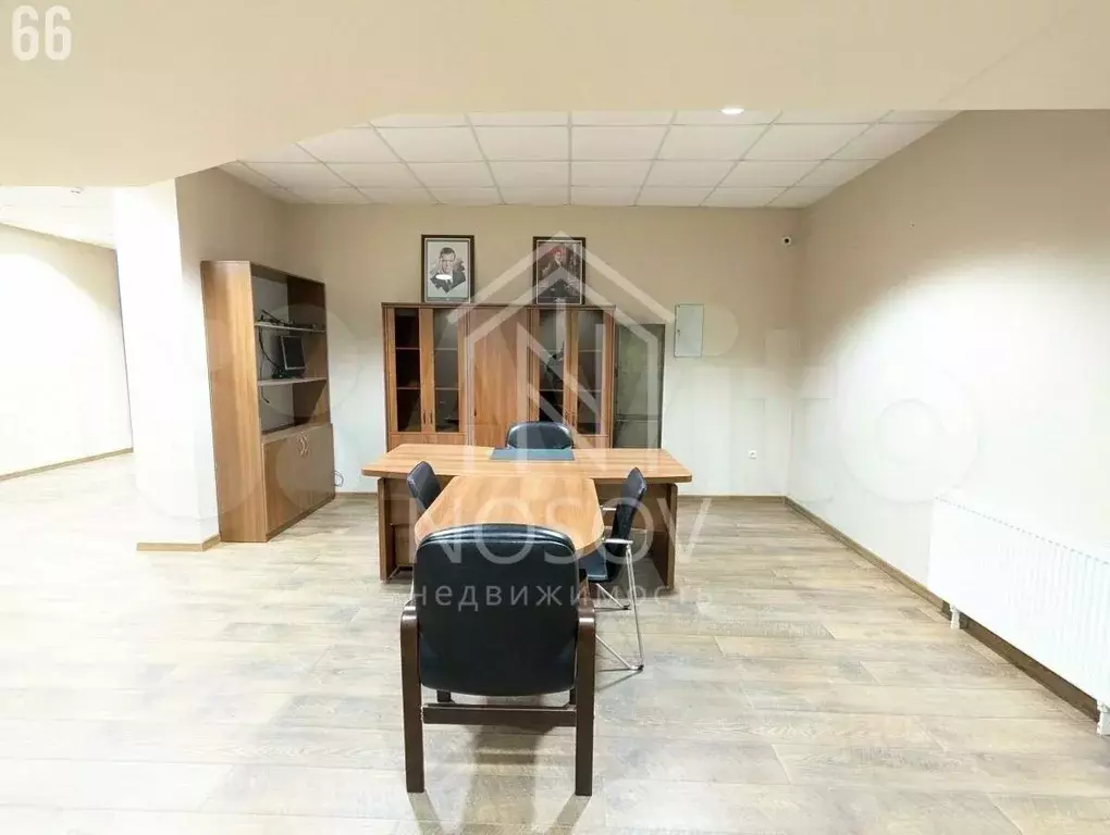 Офис в Ханты-Мансийский АО, Сургут Университетская ул., 9 (90 м) - Фото 2