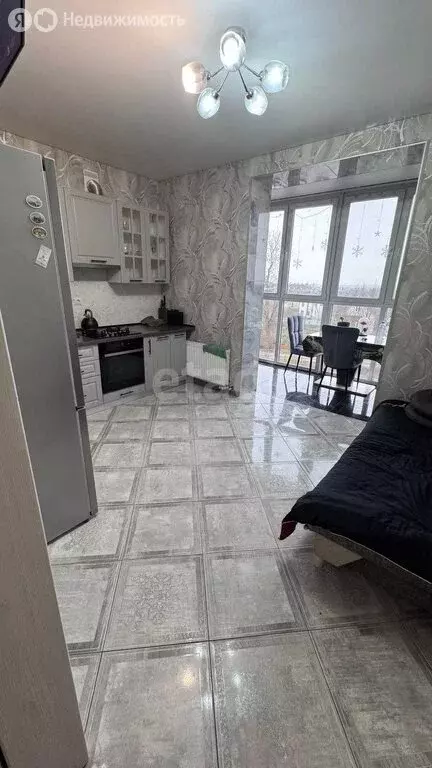 2-комнатная квартира: посёлок Шоссейное, Тепличная улица, 1 (66.9 м) - Фото 0