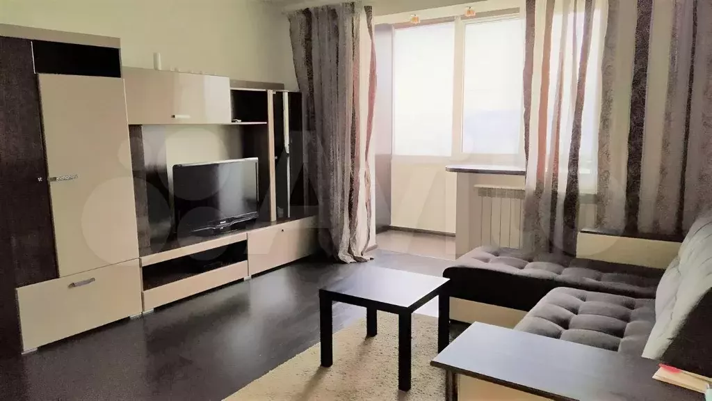 1-к. квартира, 39 м, 9/10 эт. - Фото 1