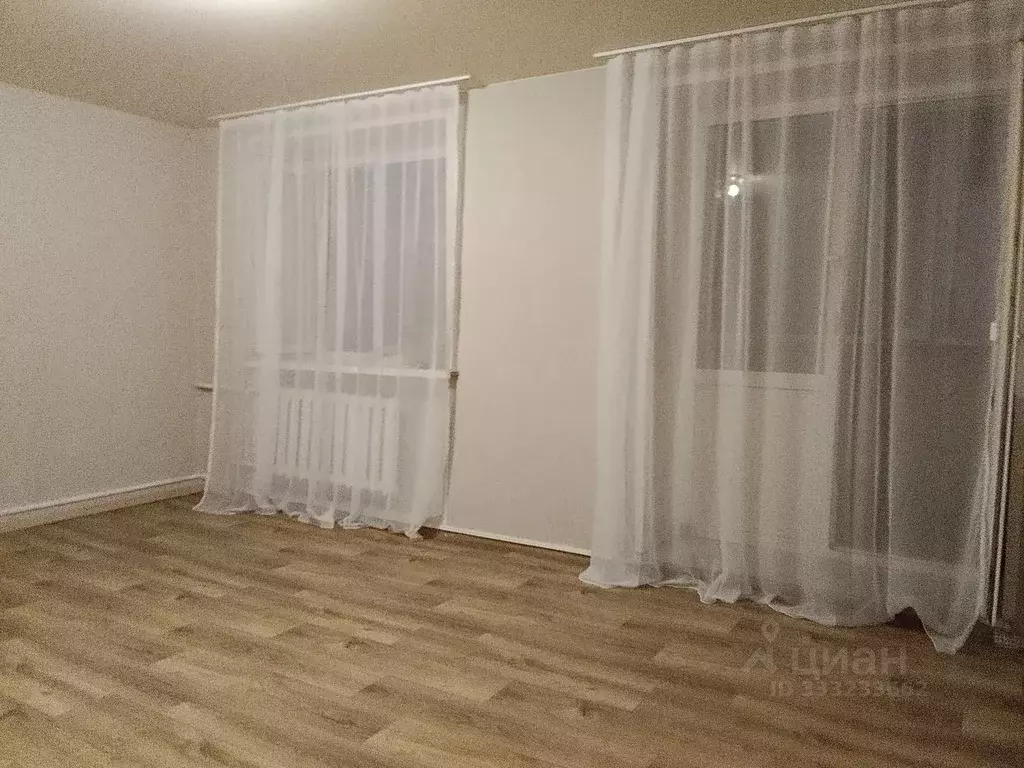 Комната Тюменская область, Тюмень ул. Осипенко, 61 (22.0 м) - Фото 1