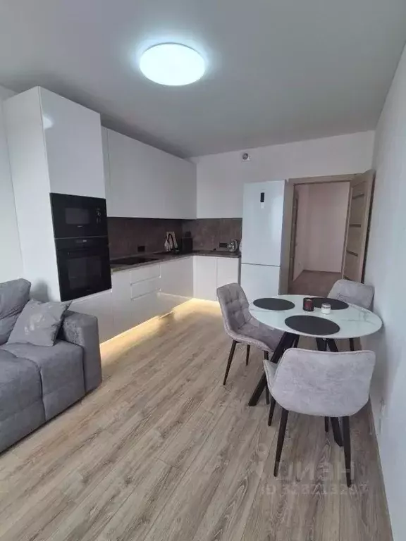 1-к кв. Свердловская область, Екатеринбург ул. Краснолесья, 108 (54.2 ... - Фото 2