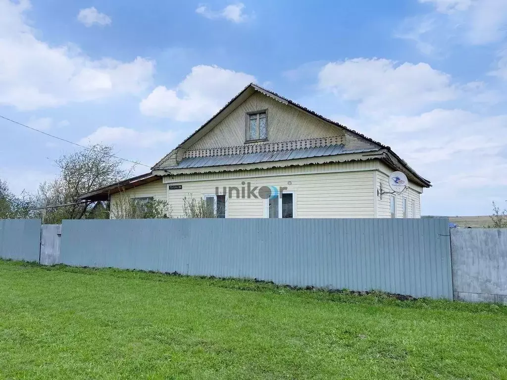 Дом в Башкортостан, Нуримановский район, Новокулевский сельсовет, с. ... - Фото 1