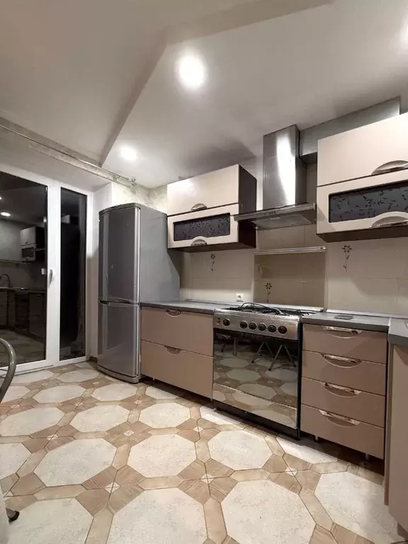 3-к кв. Волгоградская область, Волгоград просп. Героев Сталинграда, 45 ... - Фото 1